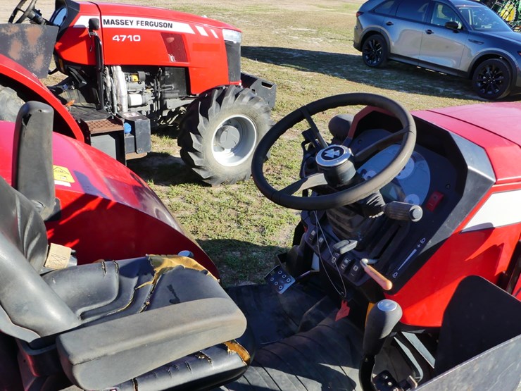 massey-ferguson-4710-image-6