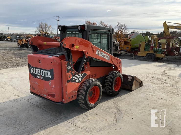 2018-kubota-ssv65-image-4
