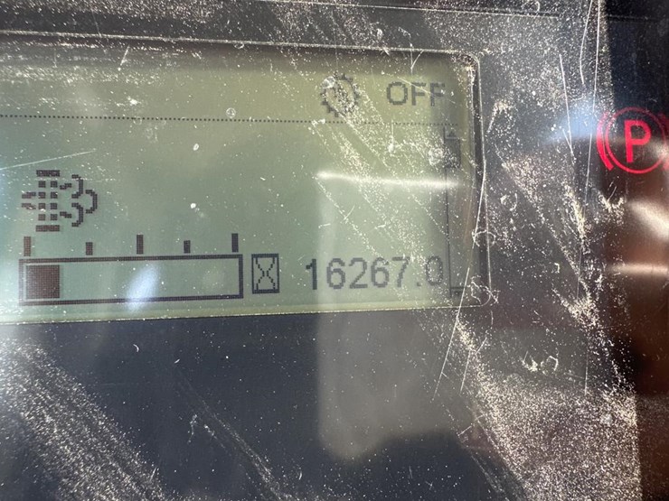 2012-caterpillar-d6t-image-32