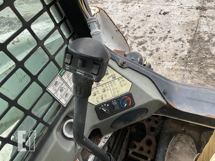 2016-bobcat-s650-image-12