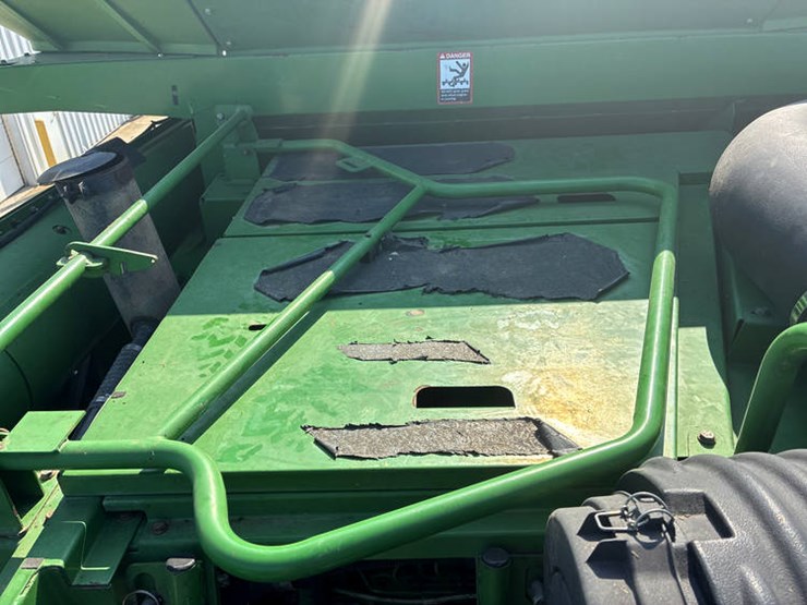 2001-john-deere-9750-image-101