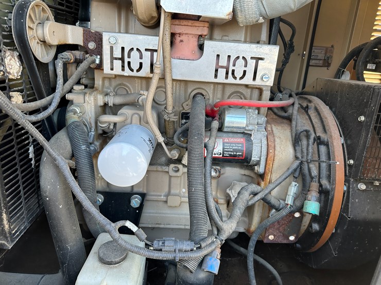 john-deere-4024t-image-41