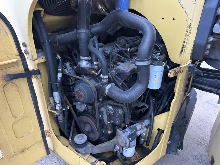 2009-dynapac-cc324-image-22