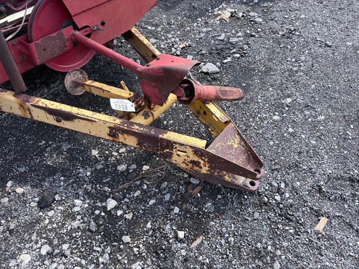 new-holland-520-image-4