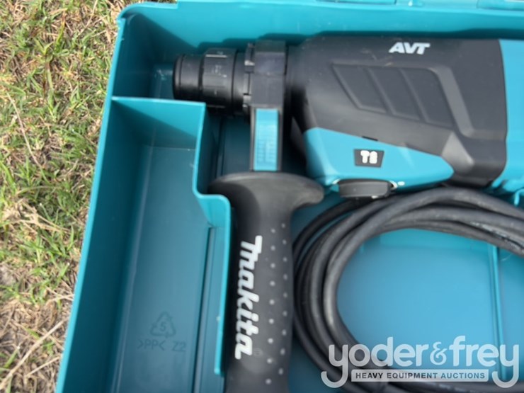 makita-1"-rotary-hammer-corded--hr2641--(1-yr-factory-warranty)--recon-image-5