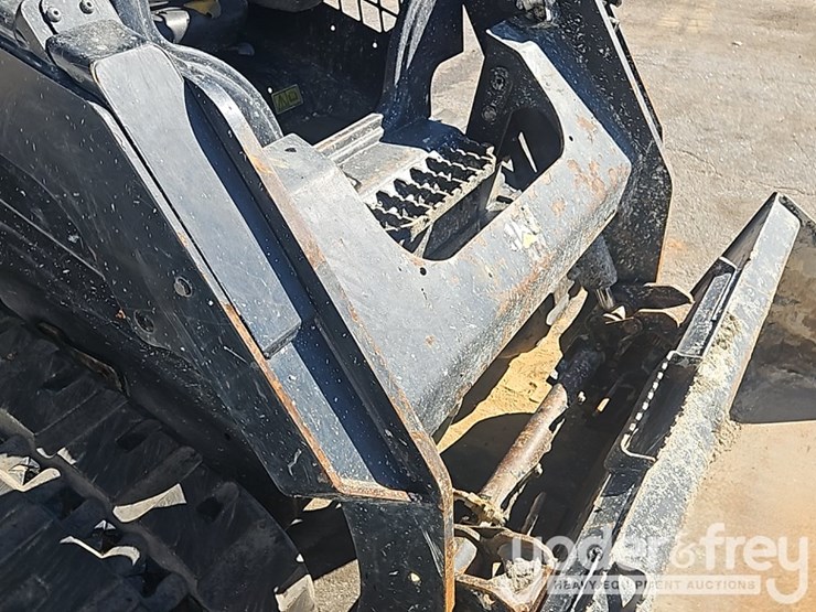 2020-caterpillar-259d3-image-20