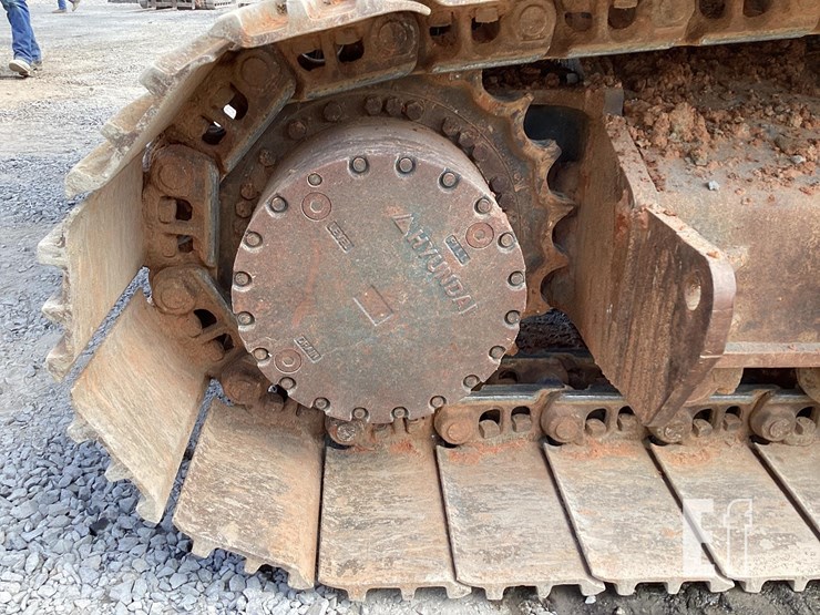 2021-hyundai-hx220l-image-13