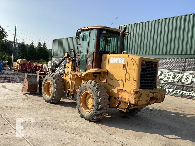 2002-deere-tc44h-image-2