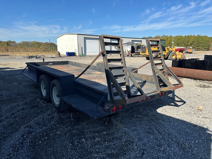 #32743-•-18'-t/a-steel-utility-trailer-image-3
