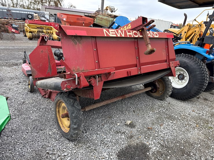 new-holland-144-image-5