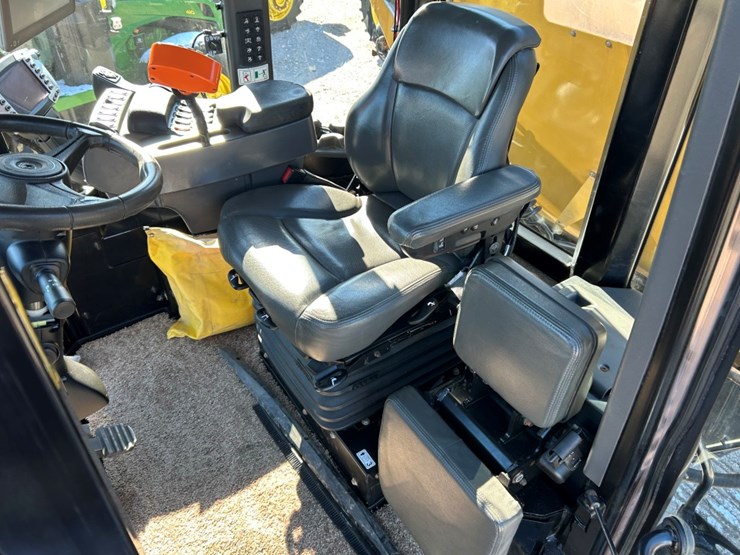 2016-ag-chem-rg1100b-image-37