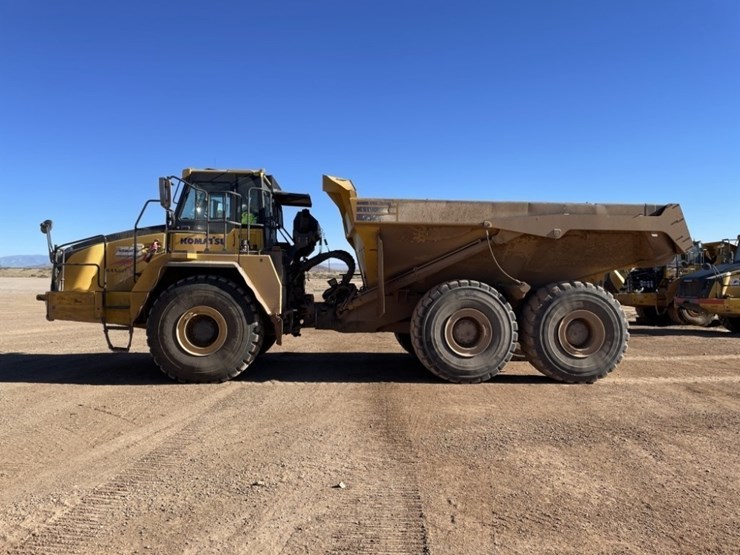 2021-komatsu-hm400-image-2