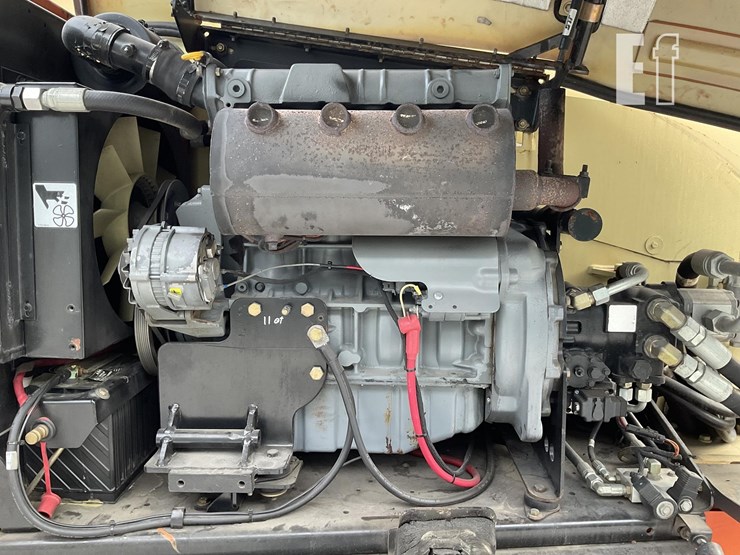 2008-jlg-600s-image-9