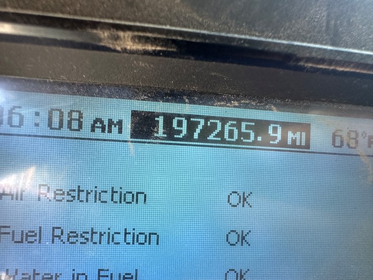 #32746-•-2014-mack-chu-t/a-daycab-truck-tractor-vin:-1m2an07y4em016702-image-76