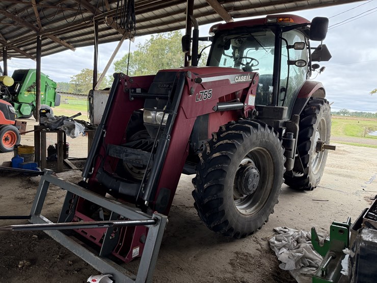 2012-case-ih-puma-145-image-1