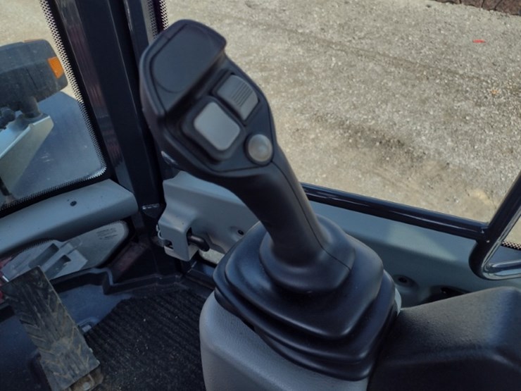 22-yanmar-v8-image-9