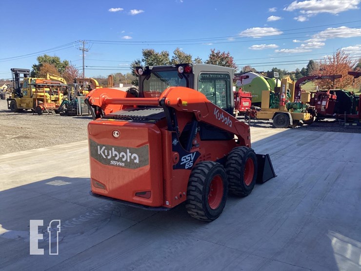 2025-kubota-ssv65-image-4