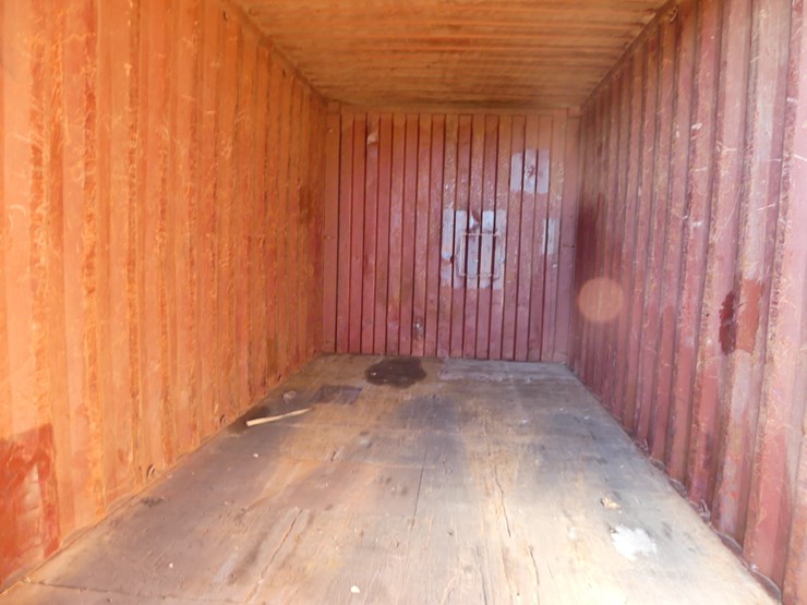 20'-shipping-container-image-7