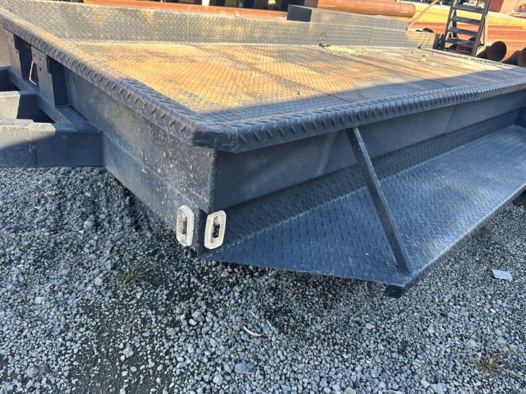 #32743-•-18'-t/a-steel-utility-trailer-image-27