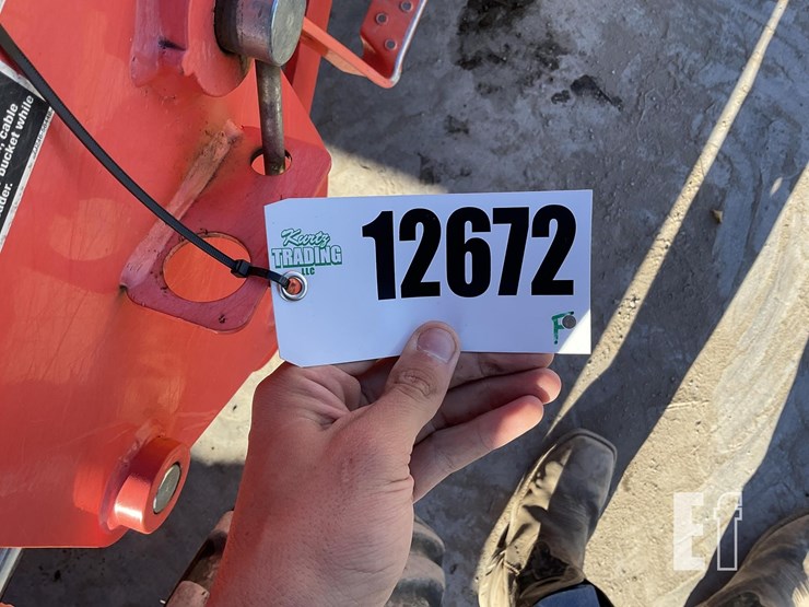 2018-kubota-l4701-image-21