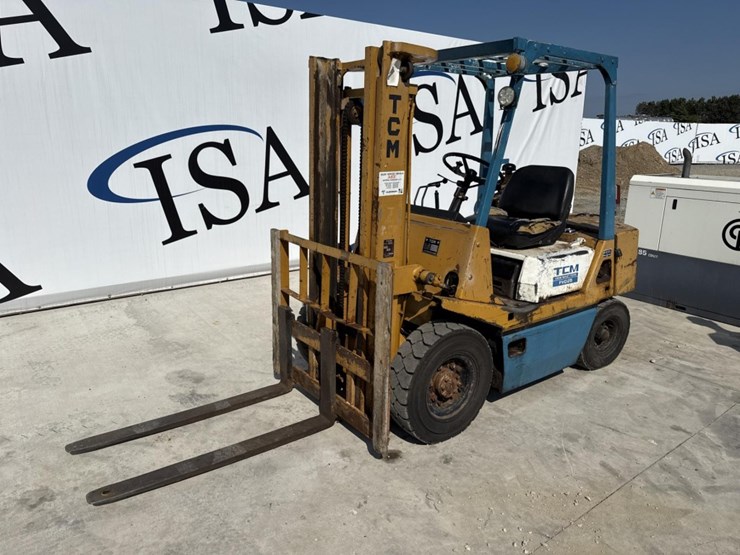 #5082-•-tcm-fvd25-forklift-image-1