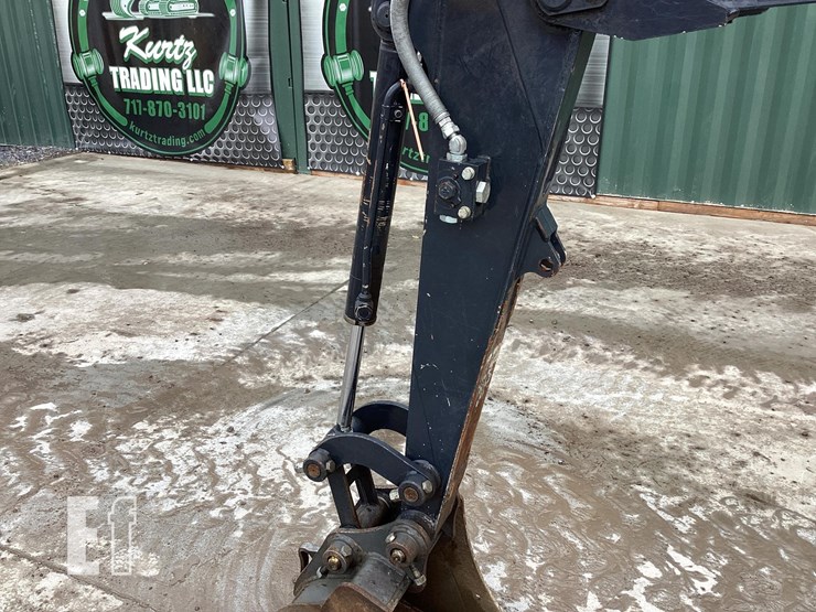 2020-deere-26g-image-10