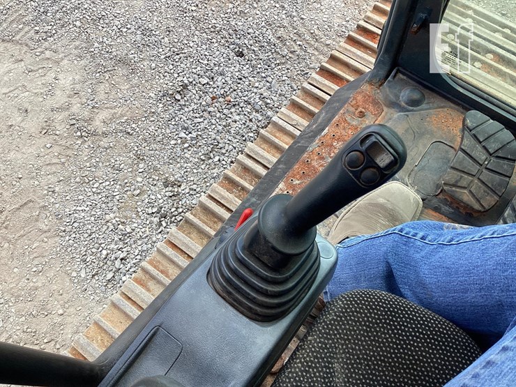 2021-hyundai-hx220l-image-19