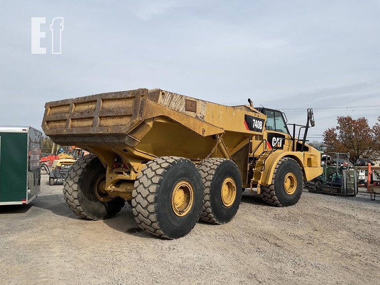 2013-caterpillar-740b-image-4