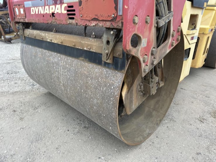 2009-dynapac-cc324-image-33