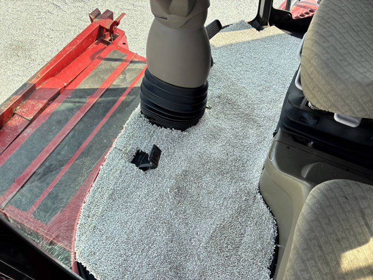 2007-case-ih-8010-image-104