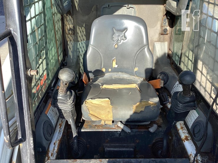 2005-bobcat-t190-image-14