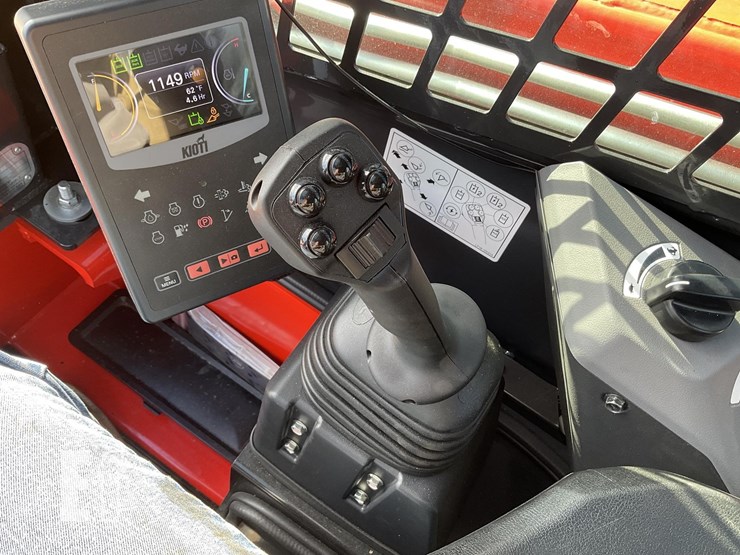 2025-kioti-tl750-image-19