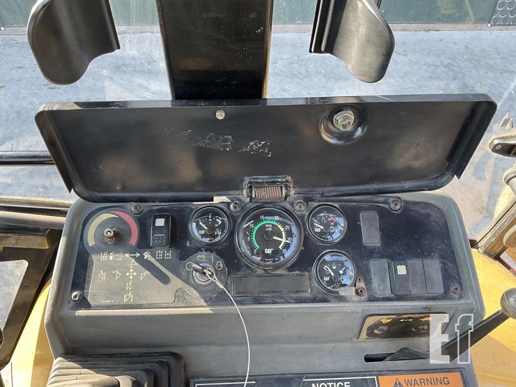 1999-caterpillar-416c-image-17