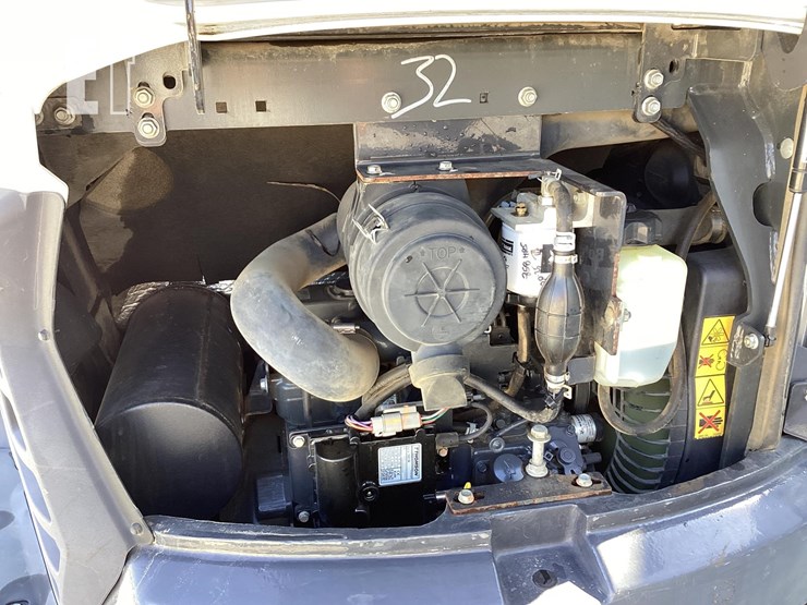 2021-bobcat-e32i-image-15