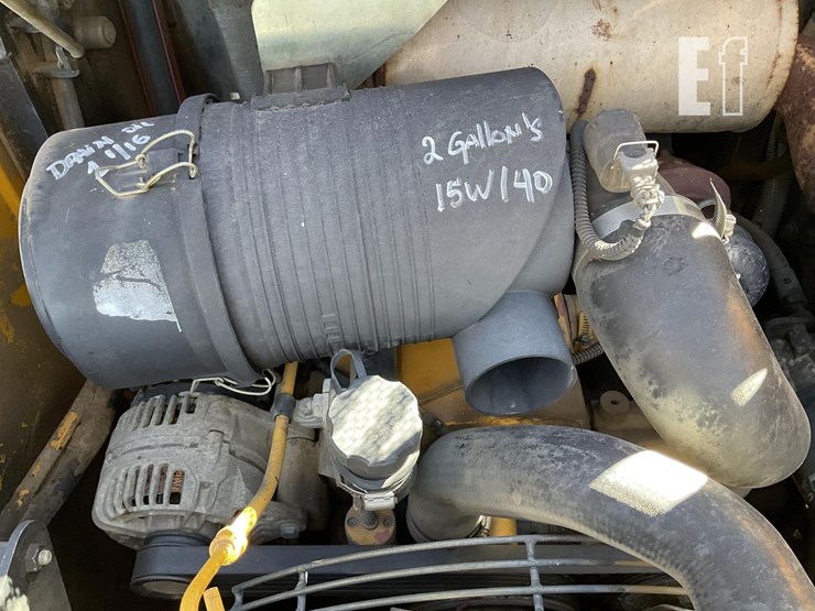 2006-deere-ct322-image-19