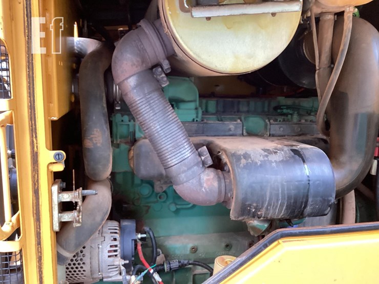 2012-volvo-l70f-image-16