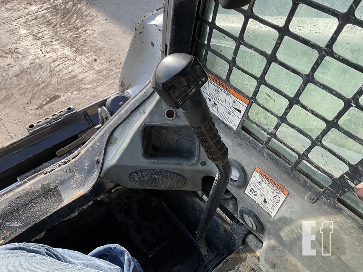 2014-bobcat-t650-image-16