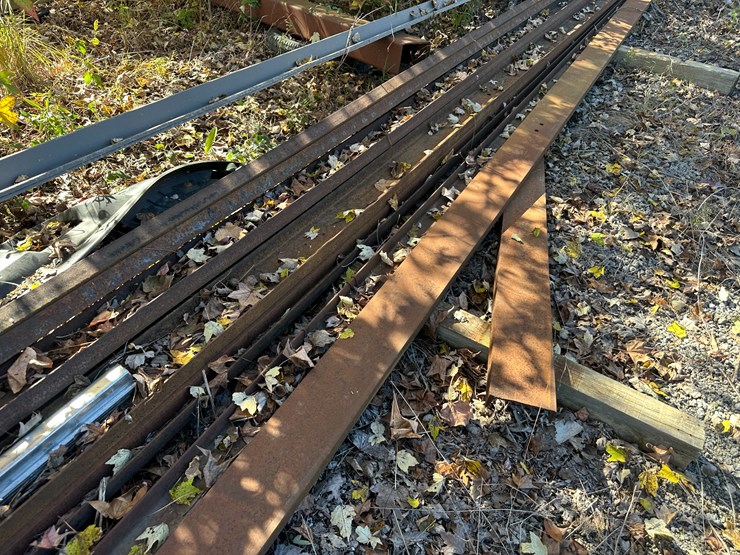 #32814-•-lot-of-(10)-sticks-of-~-6"-x-2"-x-20'-channel-iron-image-4