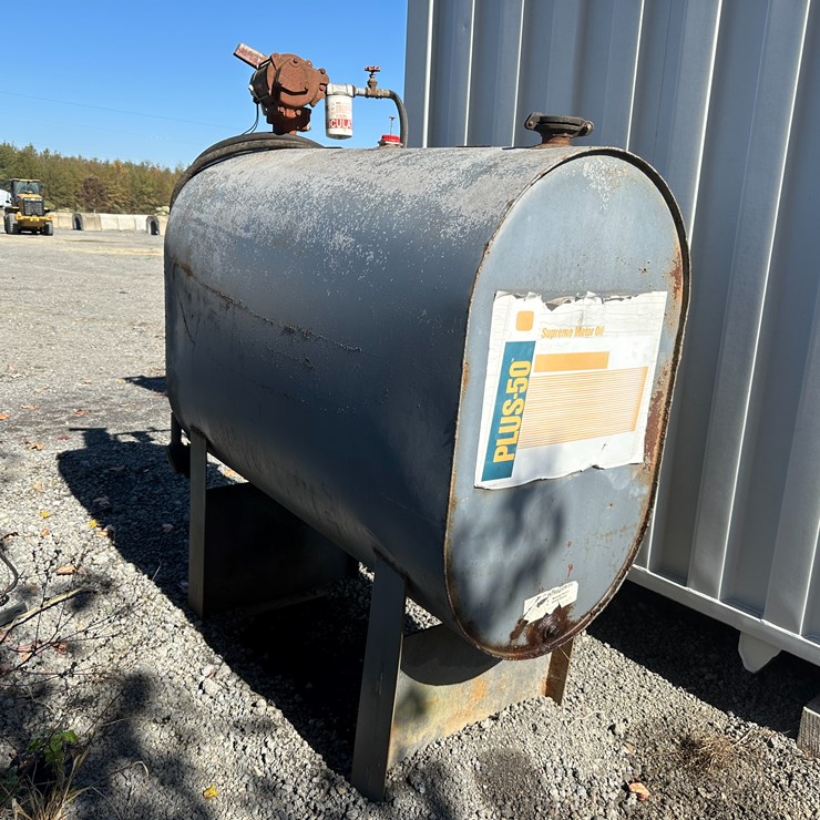 #32811 • ~260 gallon Fuel Tank w/ Pump