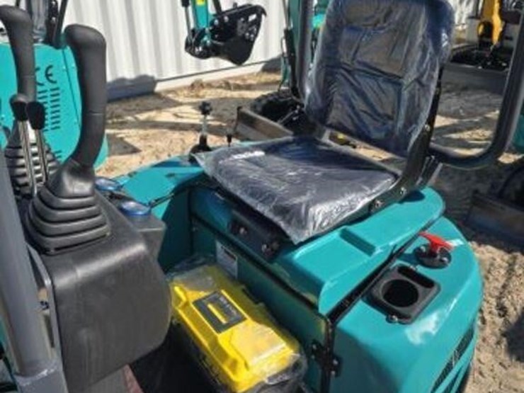 cfg-mini-excavator-qk16r-w-hydraulic-thumb-image-5