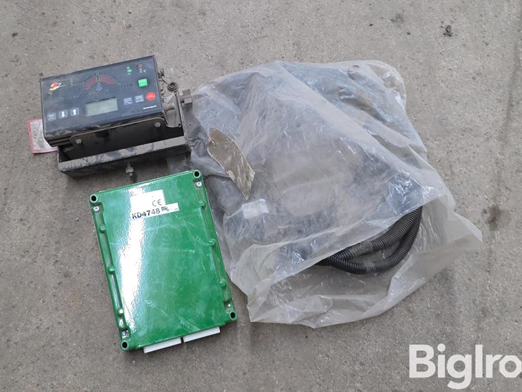 outback-guidance-monitor-&-john-deere-seed-star-rate-module-image-2