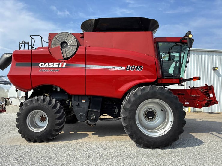 2007-case-ih-8010-image-3