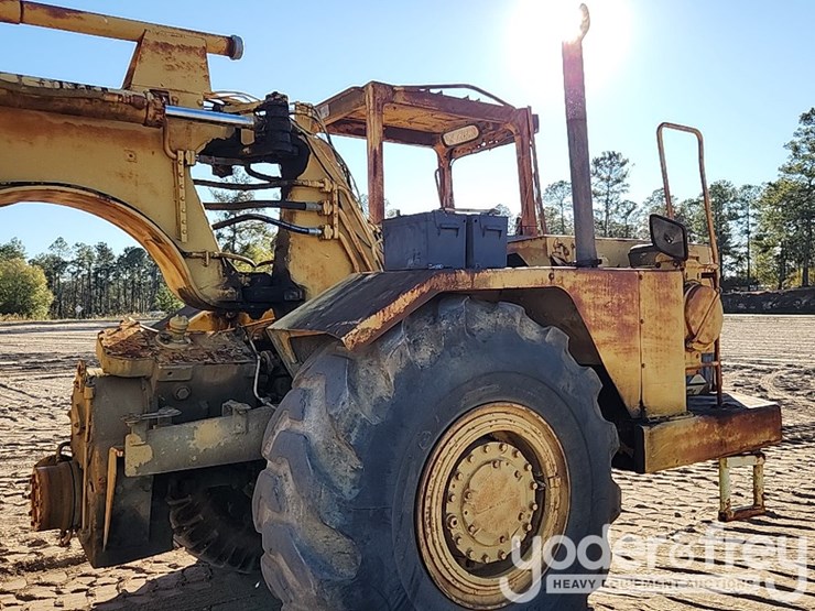 1990-caterpillar-613c-image-10