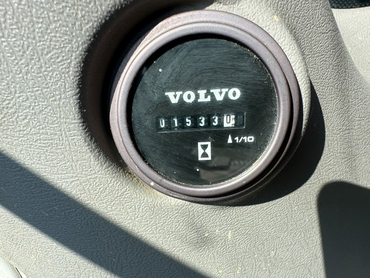 #32825-•-volvo-ec200e-crawler-excavator-image-104