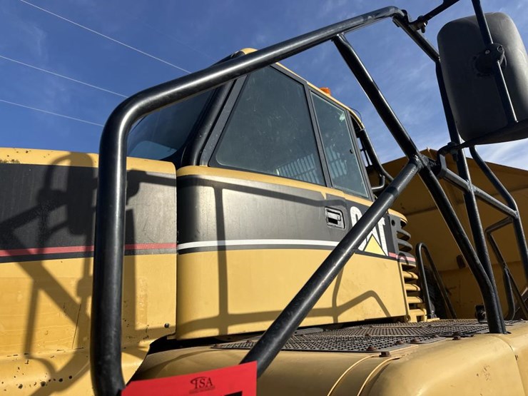 2005-caterpillar-740-image-9