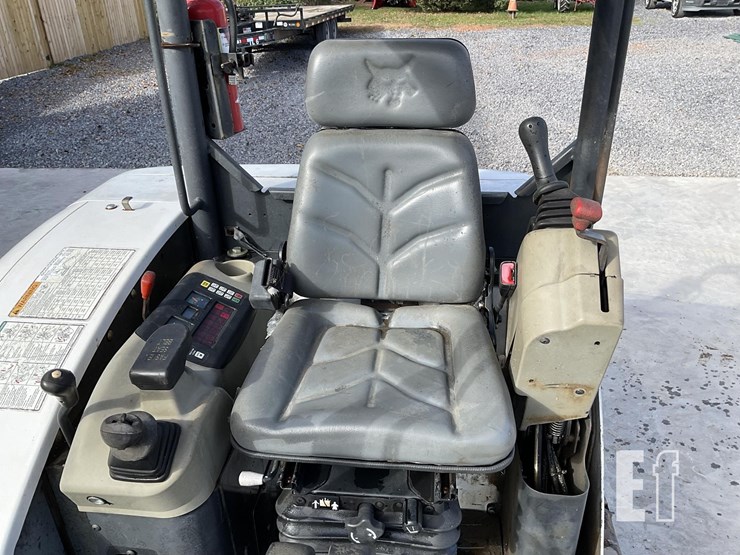 2008-bobcat-335-image-15