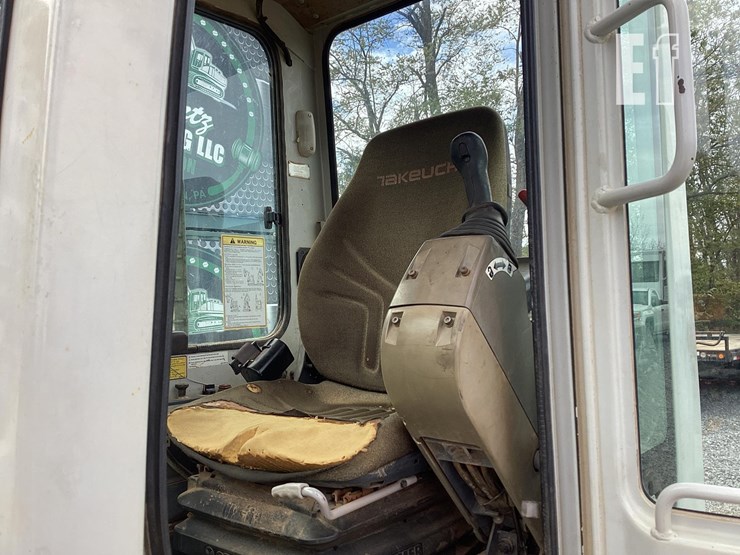 2013-takeuchi-tb180fr-image-15