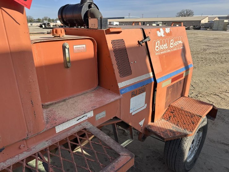 #1905-•-broce-sweeper-image-19