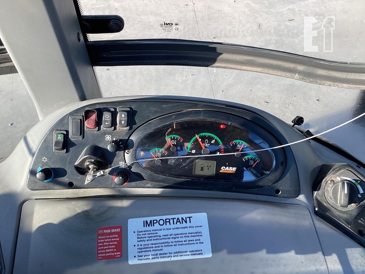 2023-case-580sn-image-19