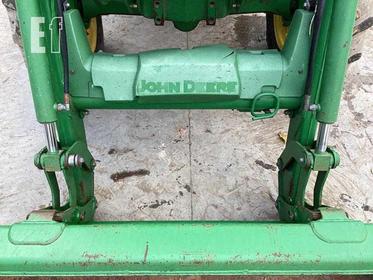 2014-john-deere-5100e-image-10